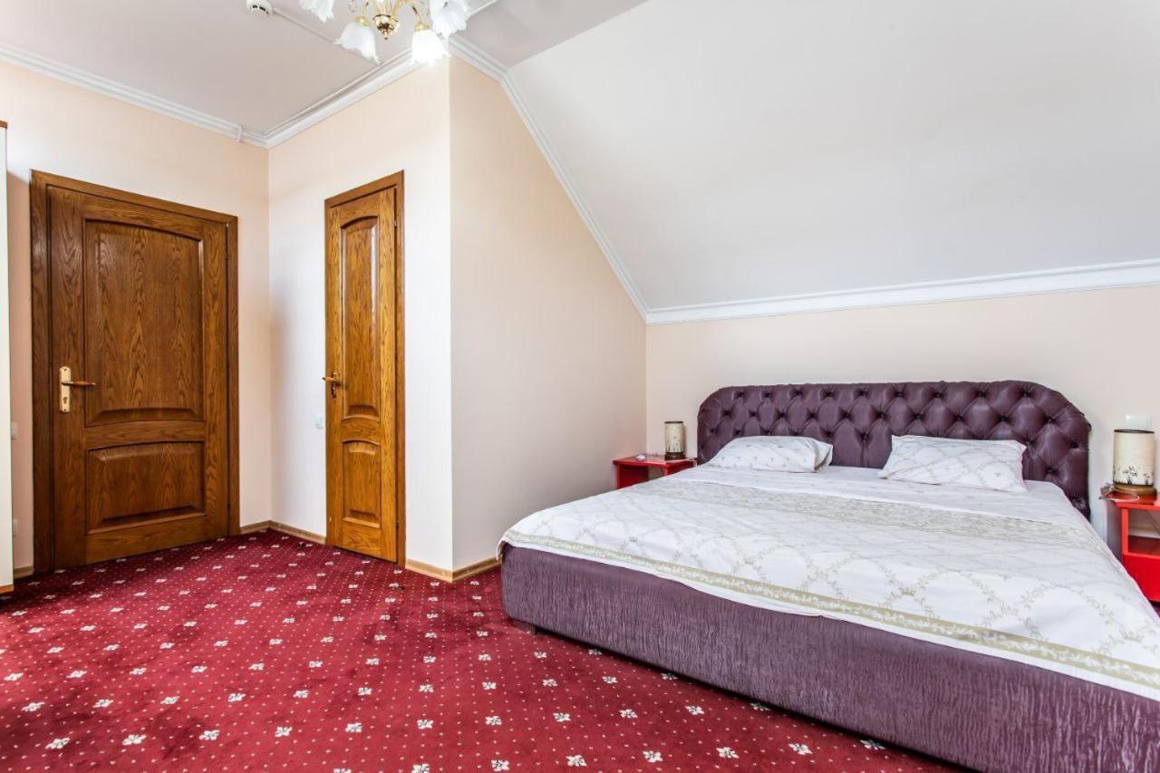 Star Rent Hotel Chisinau Luaran gambar