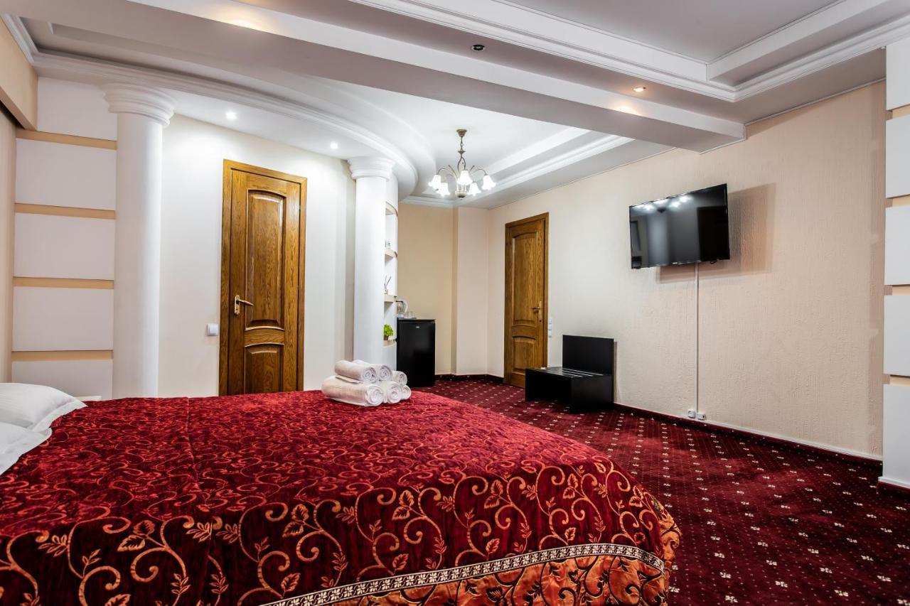 Star Rent Hotel Chisinau Luaran gambar