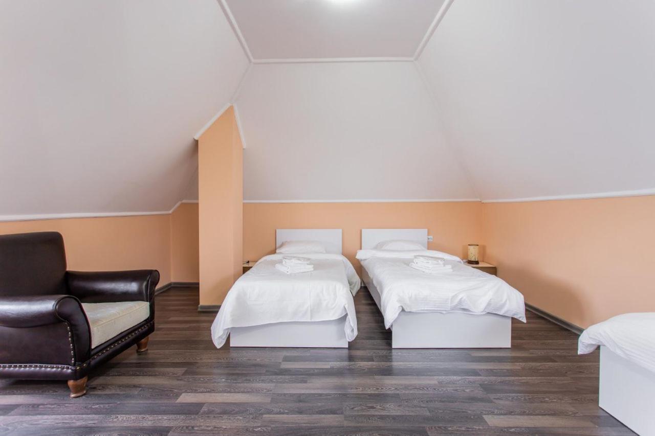 Star Rent Hotel Chisinau Luaran gambar