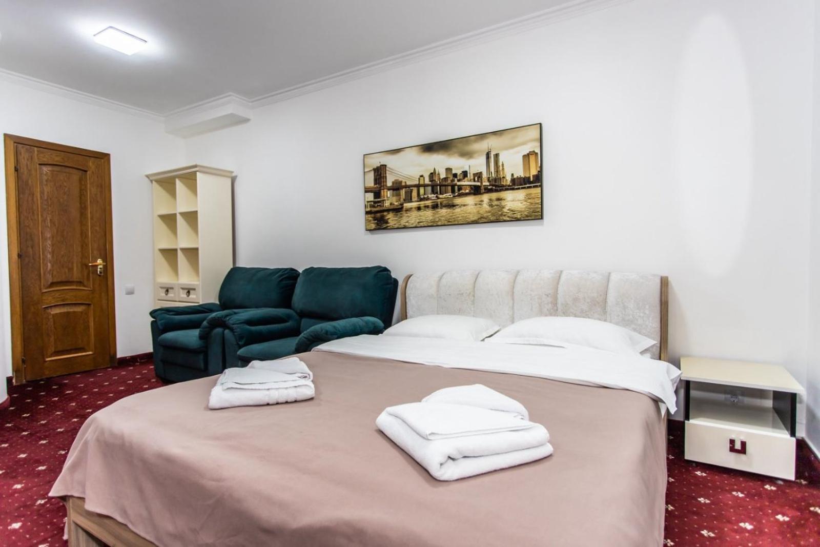Star Rent Hotel Chisinau Luaran gambar